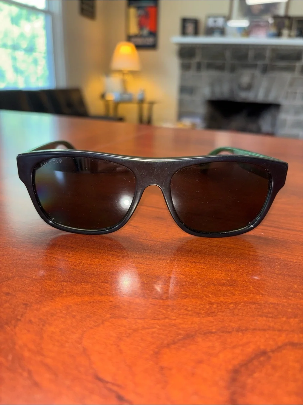Gucci Black Sunglasses with Green and Red Temple Stripes